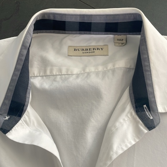 Burberry button down shirt tailored 17-43 fits L-XL - Picture 2 of 7